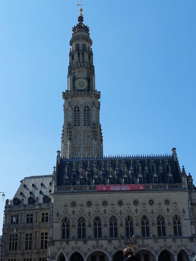 Entre Les Places, Spacieux Avec Parking Gratuit Arras Zewnętrze zdjęcie